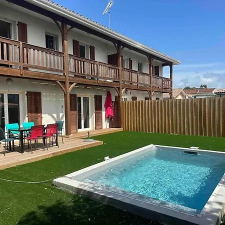 Holiday home Maison 100m2 4 Avec Piscine Jardin Paysage *